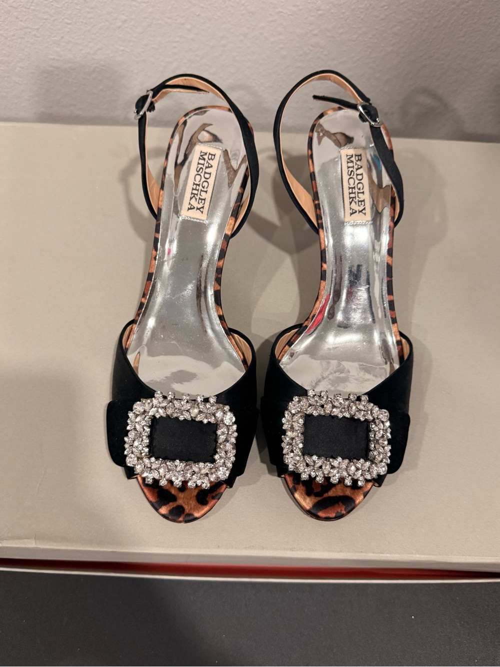 Badgley Mischka Black Crystal Buckle Evening Sandals Size 9